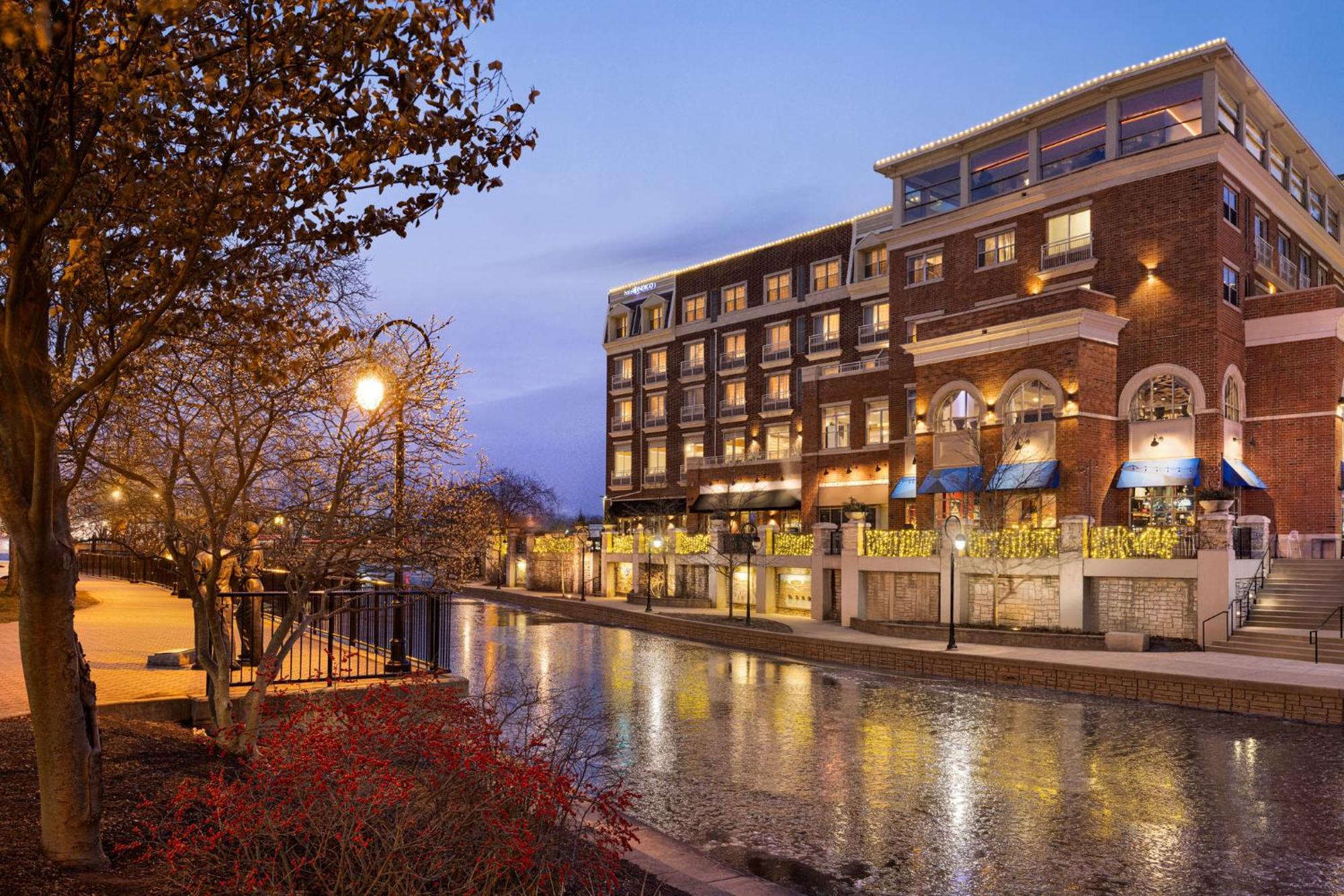 Hotel Indigo Naperville Riverwalk By Ihg Luaran gambar
